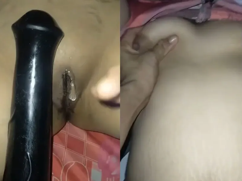Cô bạn gái xinh tươi vú đẹp cô bé múp móc lồn bằng sextoy cực sướng